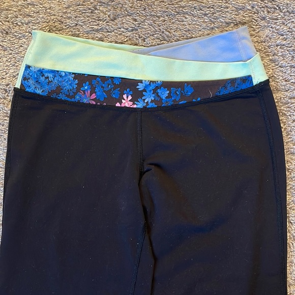 Lululemon flare bottom leggings - Picture 1 of 6